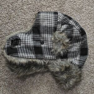 Puffer hat/ heater hat